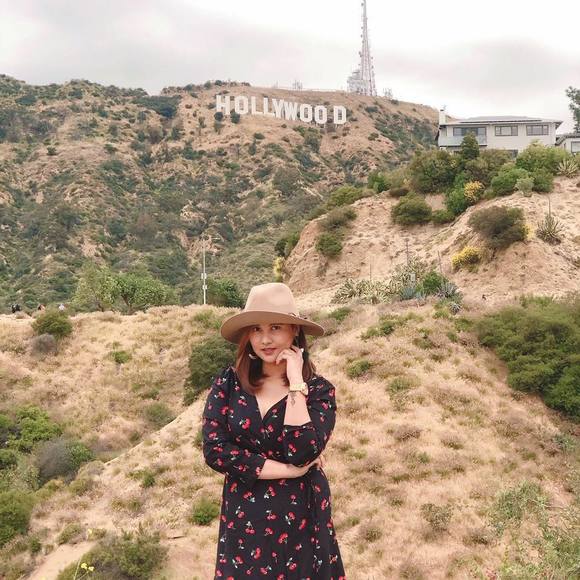 Meet your Posher, Cyndrelle - Picture 1 of 1